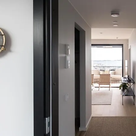 Luxury By The Sea - Large Terrace & 4 Bikes *