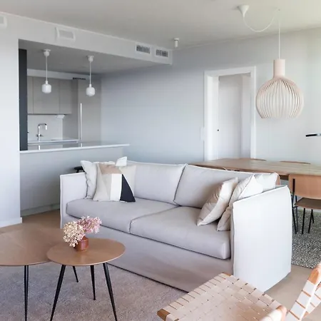 Luxury By The Sea - Large Terrace & 4 Bikes Апартаменты Ханко