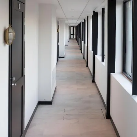 Luxury By The Sea - Large Terrace & 4 Bikes Apartment