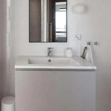 Luxury By The Sea - Large Terrace & 4 Bikes Apartamento