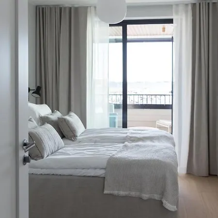 Luxury By The Sea - Large Terrace & 4 Bikes