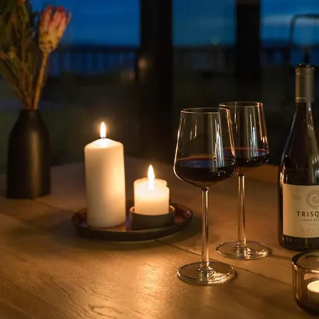 Luxury By The Sea - Large Terrace & 4 Bikes *