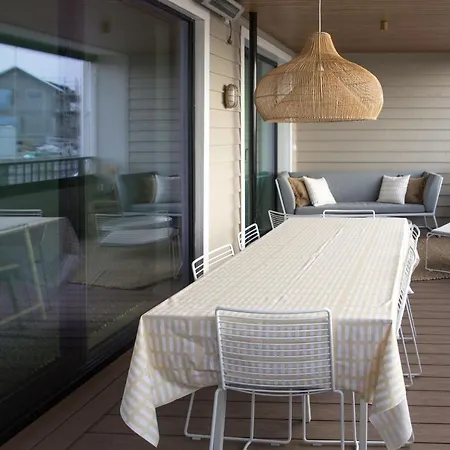 Luxury By The Sea - Large Terrace & 4 Bikes * Ханко